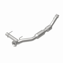 Load image into Gallery viewer, Magnaflow 03-04 Lincoln Navigator 5.4L Direct Fit Converter - Additional View 6