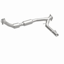 Load image into Gallery viewer, Magnaflow 03-04 Lincoln Navigator 5.4L Direct Fit Converter - Additional View 15