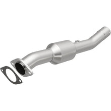 Load image into Gallery viewer, Magnaflow 03-06 Chevrolet Silverado 2500 HD 6.0L Direct Fit Converter - Main Product View