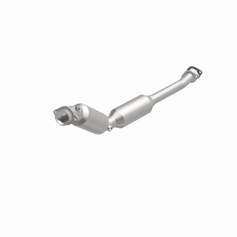 Magnaflow 03-11 Ford Crown Victoria 4.6L Direct Fit Converter - Additional View 16