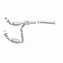 Load image into Gallery viewer, Magnaflow 04-05 Chevrolet Express 1500 5.3L Direct Fit Converter - Additional View 12