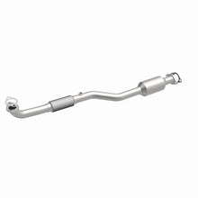 Load image into Gallery viewer, Magnaflow 04-05 ELANTRA 2.0L Underbody Direct Fit Converter - Side View