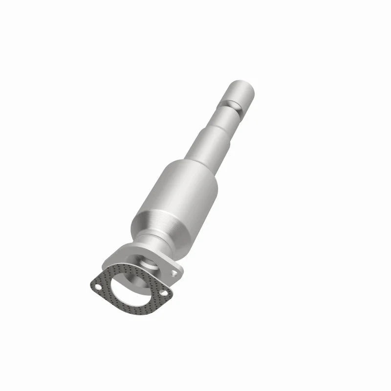 Magnaflow 04-05 Mazda 3 2.3L Direct Fit Converter - Back View