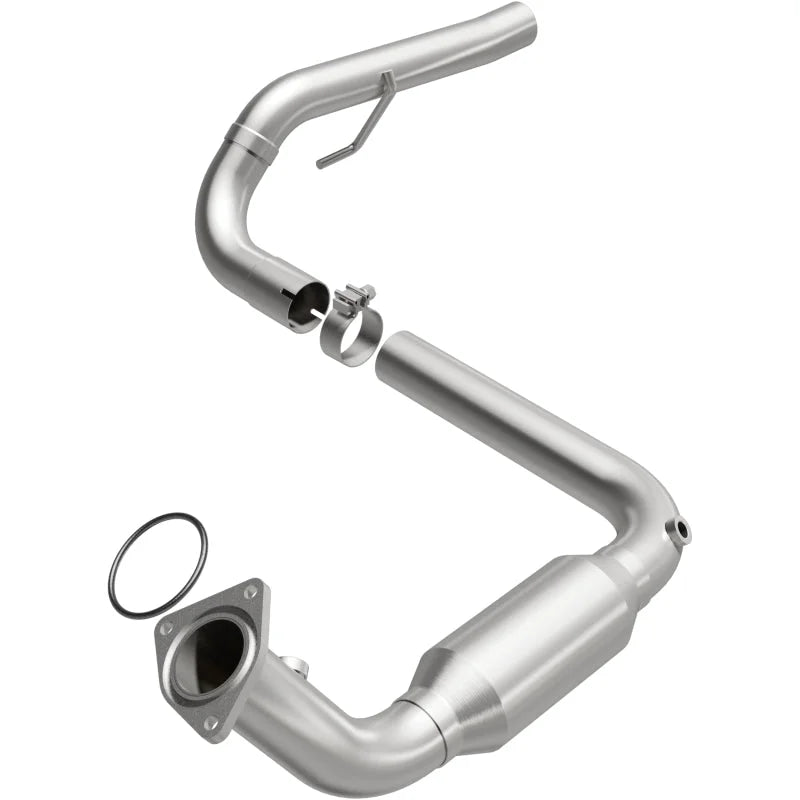 Magnaflow 04-06 Cadillac Escalade 6.0L Direct Fit Converter - Main Product View