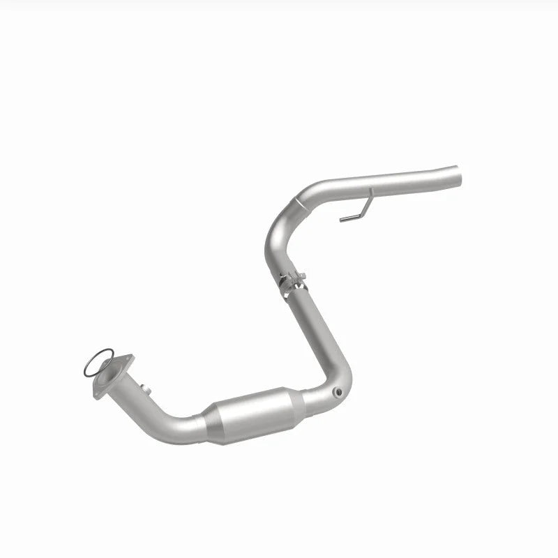 Magnaflow 04-06 Cadillac Escalade 6.0L Direct Fit Converter - Back View