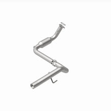 Load image into Gallery viewer, Magnaflow 04-06 Cadillac Escalade 6.0L Direct Fit Converter - Additional View 10