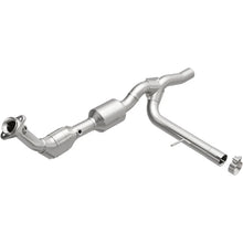 Load image into Gallery viewer, Magnaflow 04-06 F-150 V8 4.6 OEM Underbody Direct Fit Converter - Main Product View