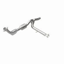 Load image into Gallery viewer, Magnaflow 04-06 F-150 V8 4.6 OEM Underbody Direct Fit Converter - Additional View 6
