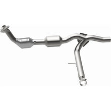 Load image into Gallery viewer, Magnaflow 04-06 F-150 V8 4.6 OEM Underbody Direct Fit Converter - Additional View 9