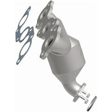 Load image into Gallery viewer, Magnaflow 04-06 Toyota Sienna 3.3L Direct Fit Converter - Back View