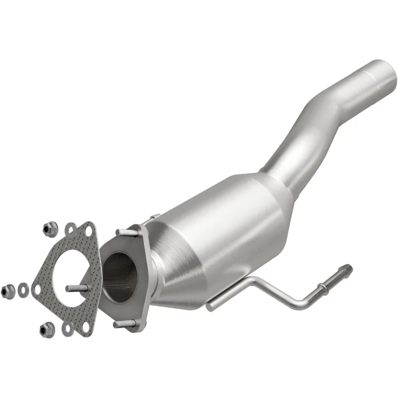 Magnaflow 04-06 Volkswagen Touareg 3.2L Direct Fit Converter - Main Product View