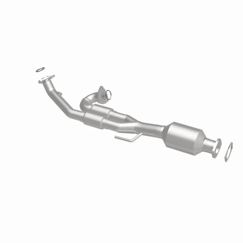 Magnaflow 04-09 Nissan Quest 3.5L Direct Fit Converter - Installation View