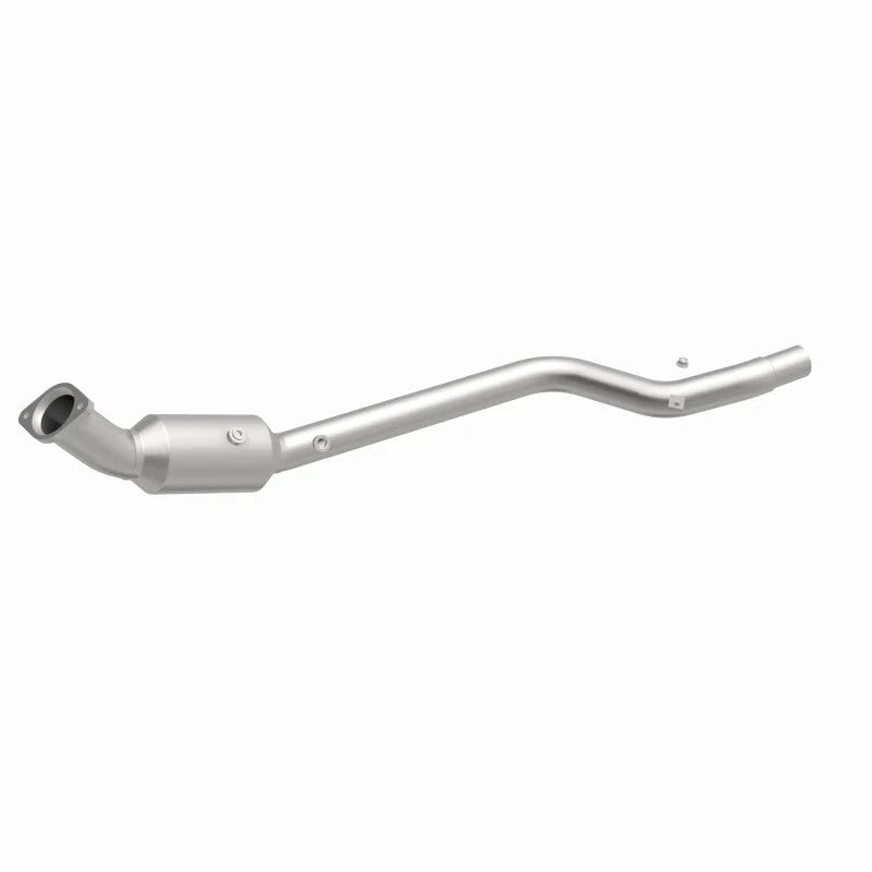Magnaflow 05-06 Chrysler 300 3.5L Direct Fit Converter - Side View