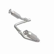 Load image into Gallery viewer, Magnaflow 05-06 Dodge Durango 4.7L Direct Fit Converter - Additional View 6