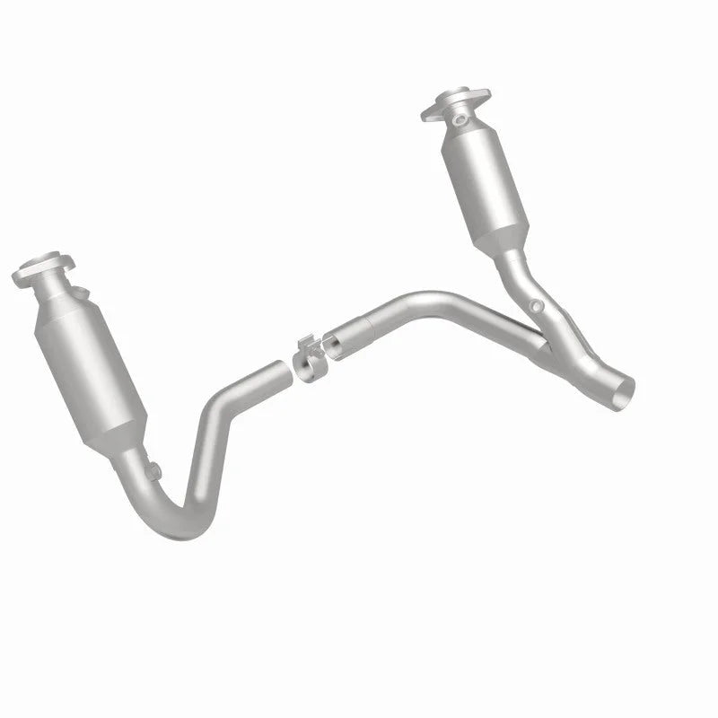 Magnaflow 05-06 Dodge Durango 4.7L Direct Fit Converter - Additional View 11