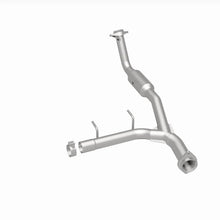 Load image into Gallery viewer, Magnaflow 05-06 Ford Expedition 5.4L Direct Fit Converter - Additional View 16