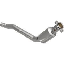Load image into Gallery viewer, Magnaflow 05-06 Land Rover LR3 4.4L Direct Fit Converter - Main Product View