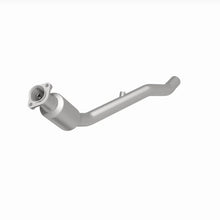 Load image into Gallery viewer, Magnaflow 05-06 Land Rover LR3 4.4L Direct Fit Converter - Additional View 5
