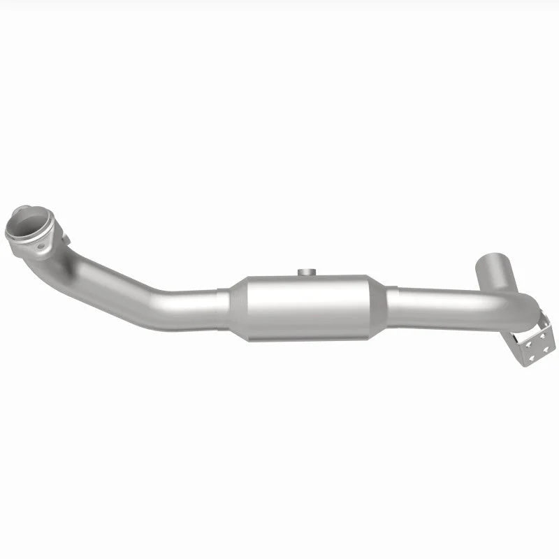 Magnaflow 05-06 Lincoln Navigator 5.4L Direct Fit Catalytic Converter - Passenger Side - Back View
