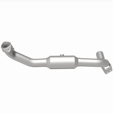 Load image into Gallery viewer, Magnaflow 05-06 Lincoln Navigator 5.4L Direct Fit Catalytic Converter - Passenger Side - Back View