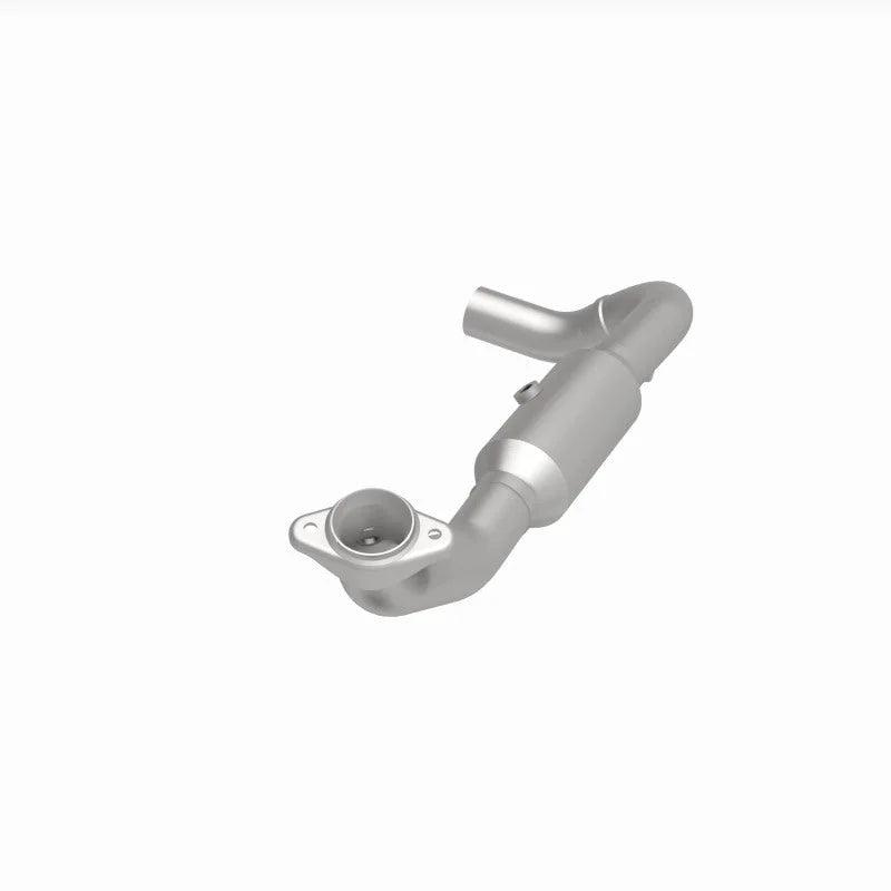 Magnaflow 05-06 Lincoln Navigator 5.4L Direct Fit Catalytic Converter - Passenger Side - Additional View 7