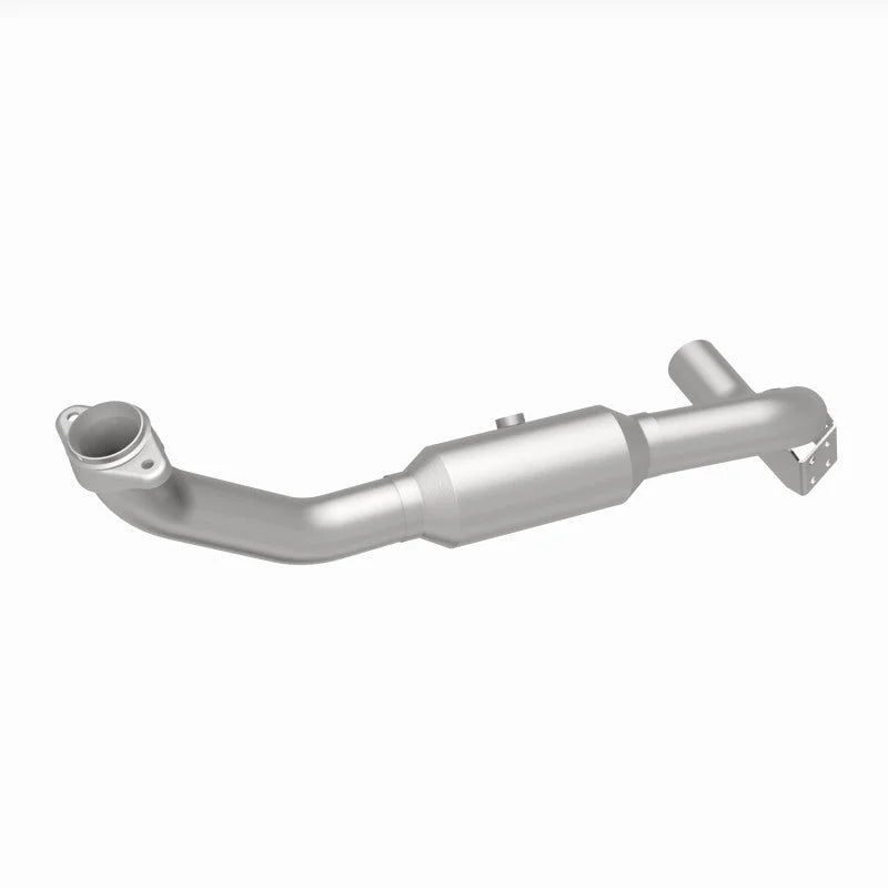 Magnaflow 05-06 Lincoln Navigator 5.4L Direct Fit Catalytic Converter - Passenger Side - Additional View 13