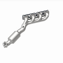 Load image into Gallery viewer, Magnaflow 05-06 Nissan Titan 5.6L Direct Fit Converter - Back View
