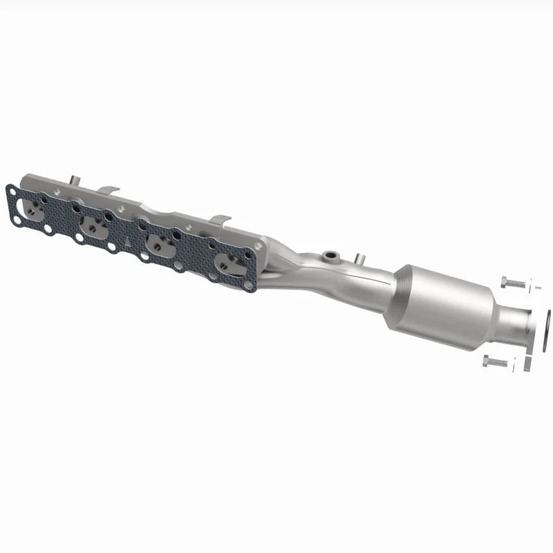 Magnaflow 05-06 Nissan Titan 5.6L Direct Fit Converter - Additional View 7