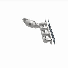 Load image into Gallery viewer, Magnaflow 05-06 Nissan Titan 5.6L Direct Fit Converter - Additional View 14