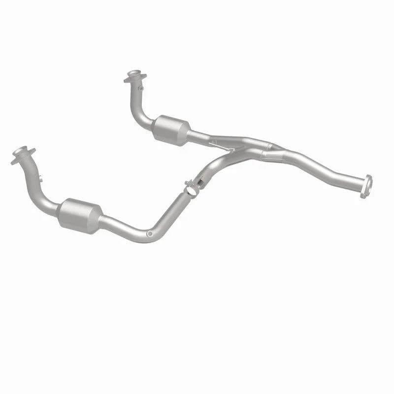 Magnaflow 05-07 Jeep Liberty 3.7L Direct Fit Converter - Side View