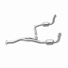 Load image into Gallery viewer, Magnaflow 05-07 Jeep Liberty 3.7L Direct Fit Converter - Back View