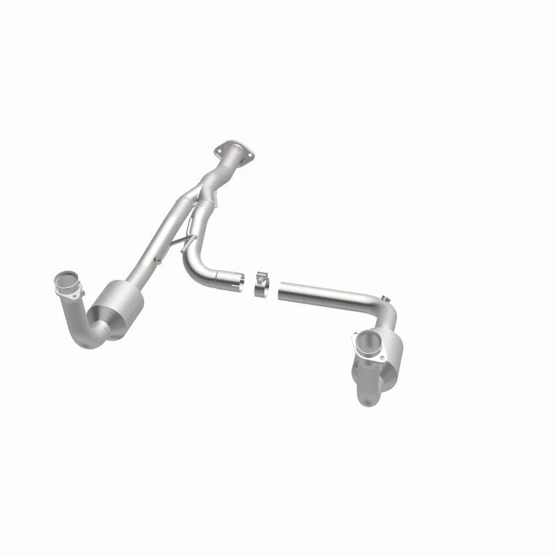 Magnaflow 05-07 Jeep Liberty 3.7L Direct Fit Converter - Installation View