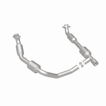 Load image into Gallery viewer, Magnaflow 05-08 Ford E-350 Super Duty 5.4L Direct Fit Converter - Additional View 7