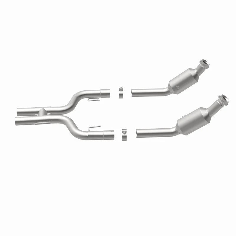 Magnaflow 05-09 Ford Mustang 4.6L Direct Fit Converter - Installation View