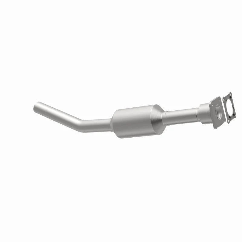 Magnaflow 05-10 Chrysler PT Cruiser 2.4L Direct Fit Converter - Side View