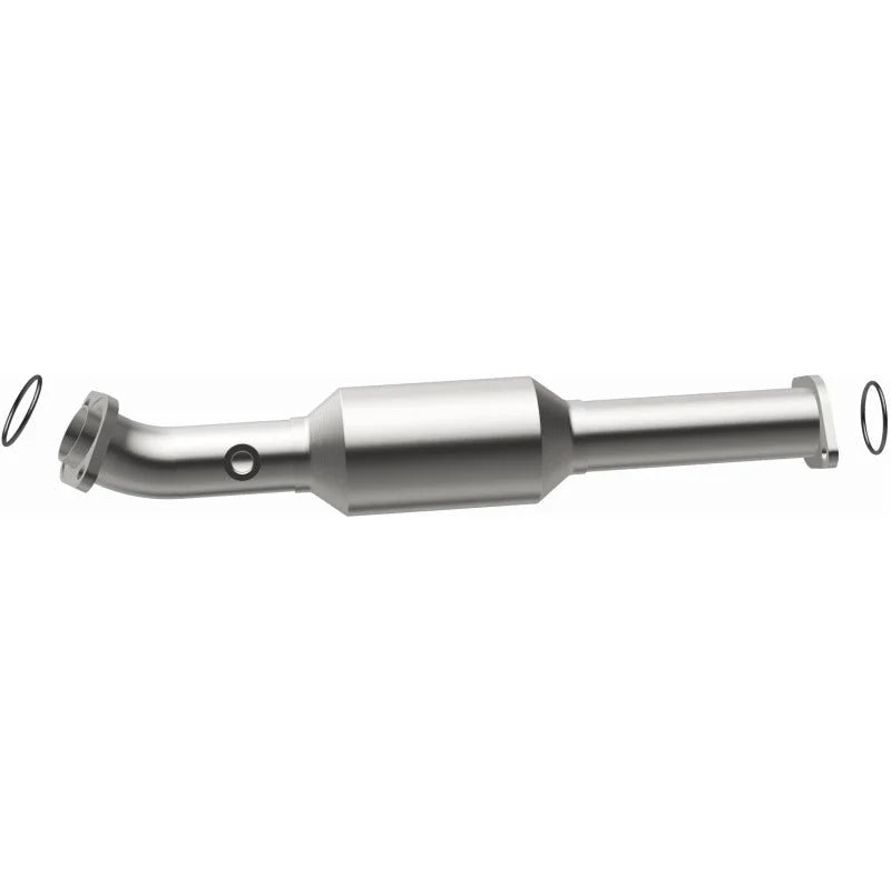 Magnaflow 05-15 Toyota Tacoma 4.0L Direct Fit Converter - Installation View