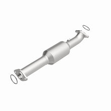 Load image into Gallery viewer, Magnaflow 05-15 Toyota Tacoma 4.0L Direct Fit Converter - Additional View 5