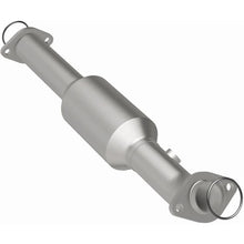 Load image into Gallery viewer, Magnaflow 05-15 Toyota Tacoma 4.0L Direct Fit Converter - Additional View 6