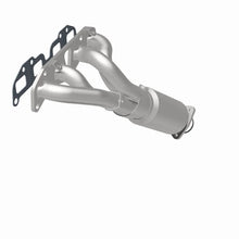 Load image into Gallery viewer, Magnaflow 05-16 Nissan Frontier 2.5L Direct Fit Converter - Side View