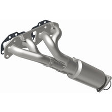 Load image into Gallery viewer, Magnaflow 05-16 Nissan Frontier 2.5L Direct Fit Converter - Additional View 5