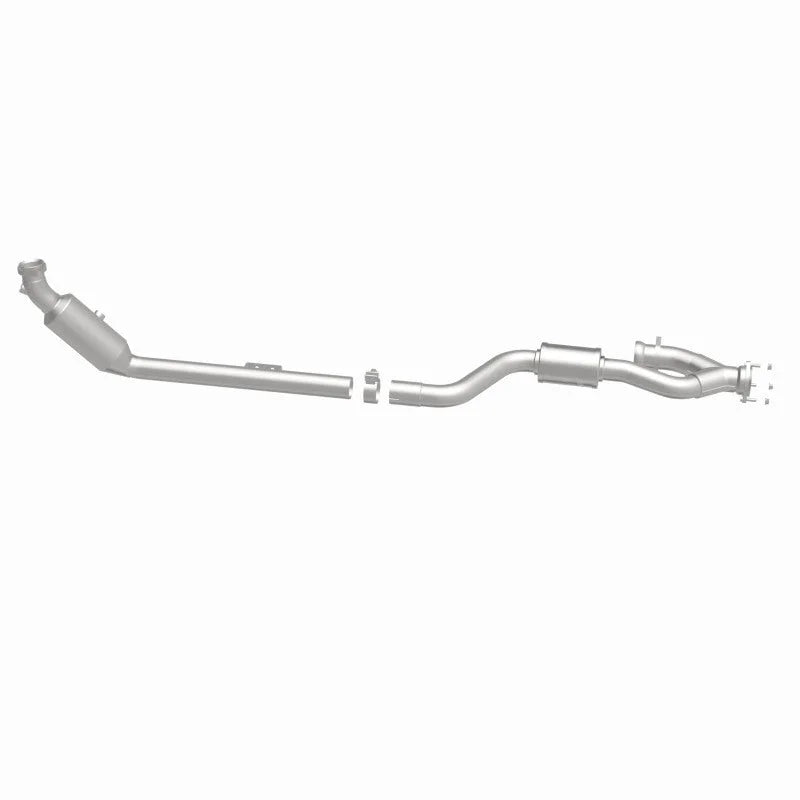 Magnaflow 06-07 Mercedes-Benz C230 2.5L Direct Fit Converter - Installation View