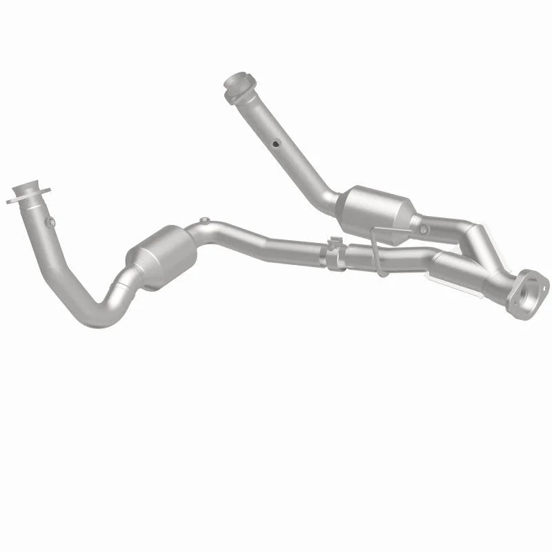Magnaflow 06-09 Jeep Commander 4.7L Direct Fit Converter - Installation View