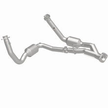 Load image into Gallery viewer, Magnaflow 06-09 Jeep Commander 4.7L Direct Fit Converter - Installation View