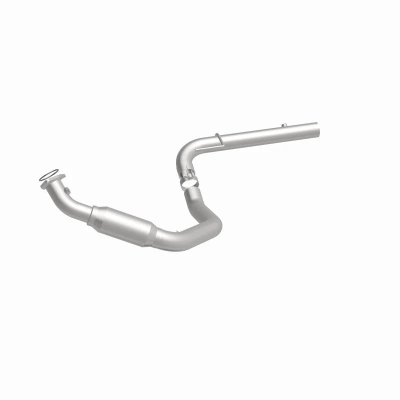 Magnaflow 06-10 Chevrolet Express 3500 6.0L Direct Fit Converter - Back View