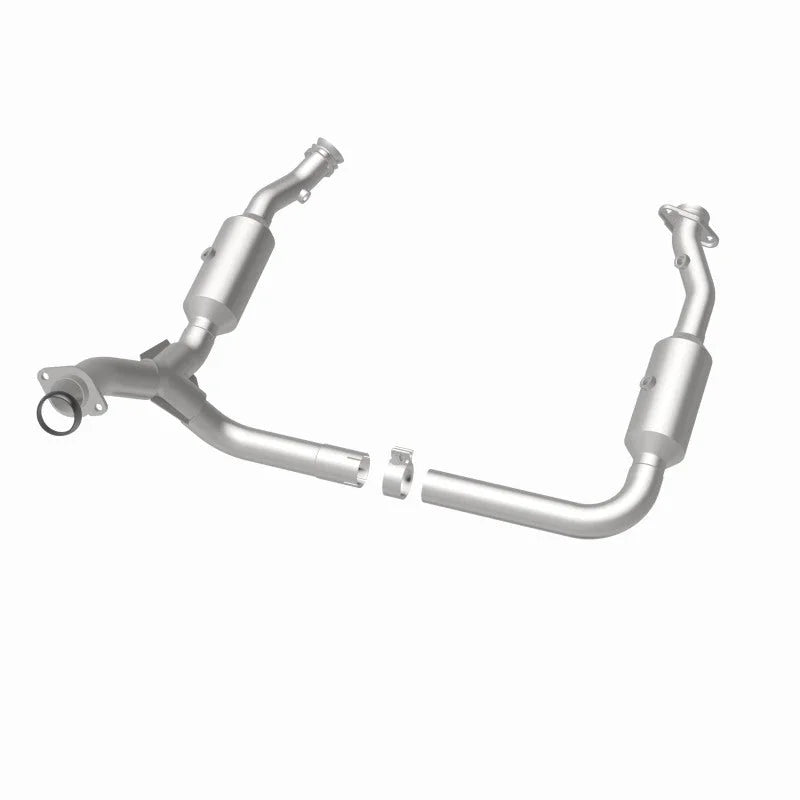 Magnaflow 06-10 Ford Explorer 4.0L Direct Fit Converter - Installation View