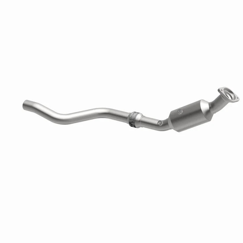 Magnaflow 06-14 Chrysler 300 5.7L Direct Fit Converter - Back View