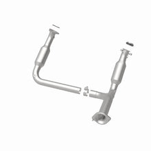 Load image into Gallery viewer, Magnaflow 07-08 Chevrolet Silverado 1500 4.3L Direct Fit Converter - Additional View 7