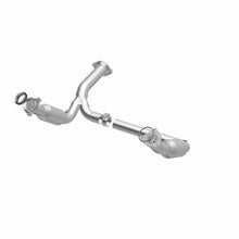 Load image into Gallery viewer, Magnaflow 07-08 Chevrolet Silverado 1500 4.3L Direct Fit Converter - Additional View 9