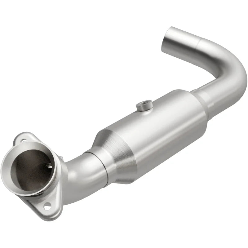 Magnaflow 07-08 Ford Expedition 5.4L Direct Fit Converter - Main Product View