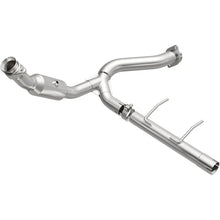 Load image into Gallery viewer, Magnaflow 07-08 Ford Expedition 5.4L Direct Fit Converter - Main Product View